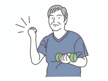 ダンベルでトレーニングをするシニア男性