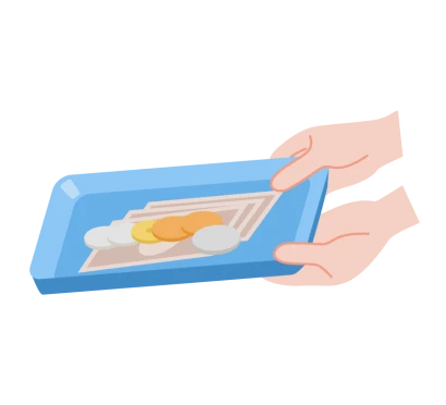 キャッシュトレイを持つ手と硬貨・紙幣のイラスト